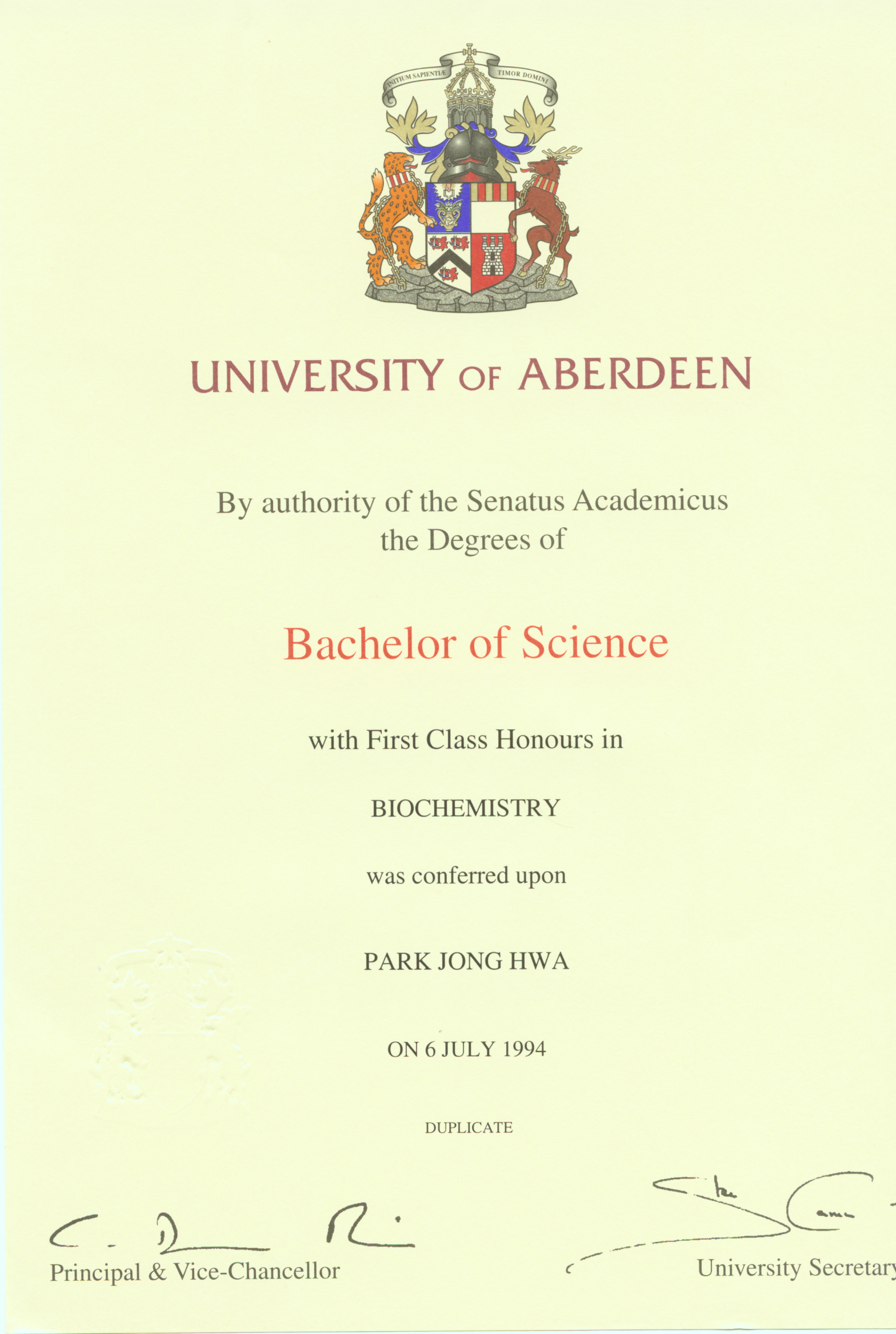 Aberdeen_univ_graduation_jong_park.JPG